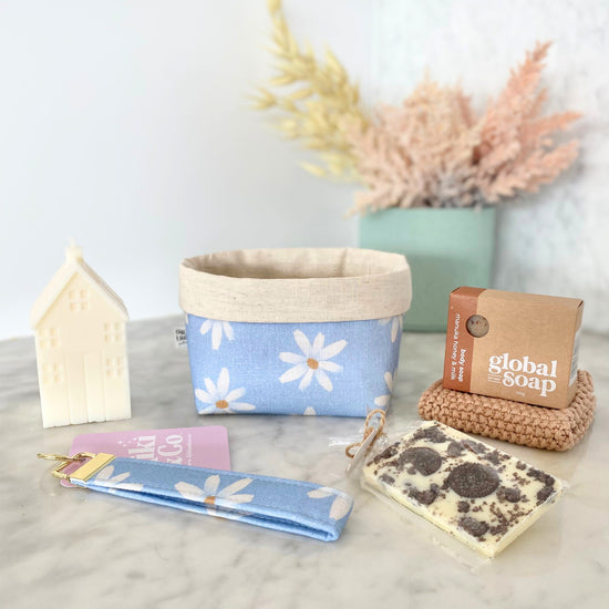 Sustainable Gift Boxes NZ | Curated Gift boxes| Design your own customer gift boxes