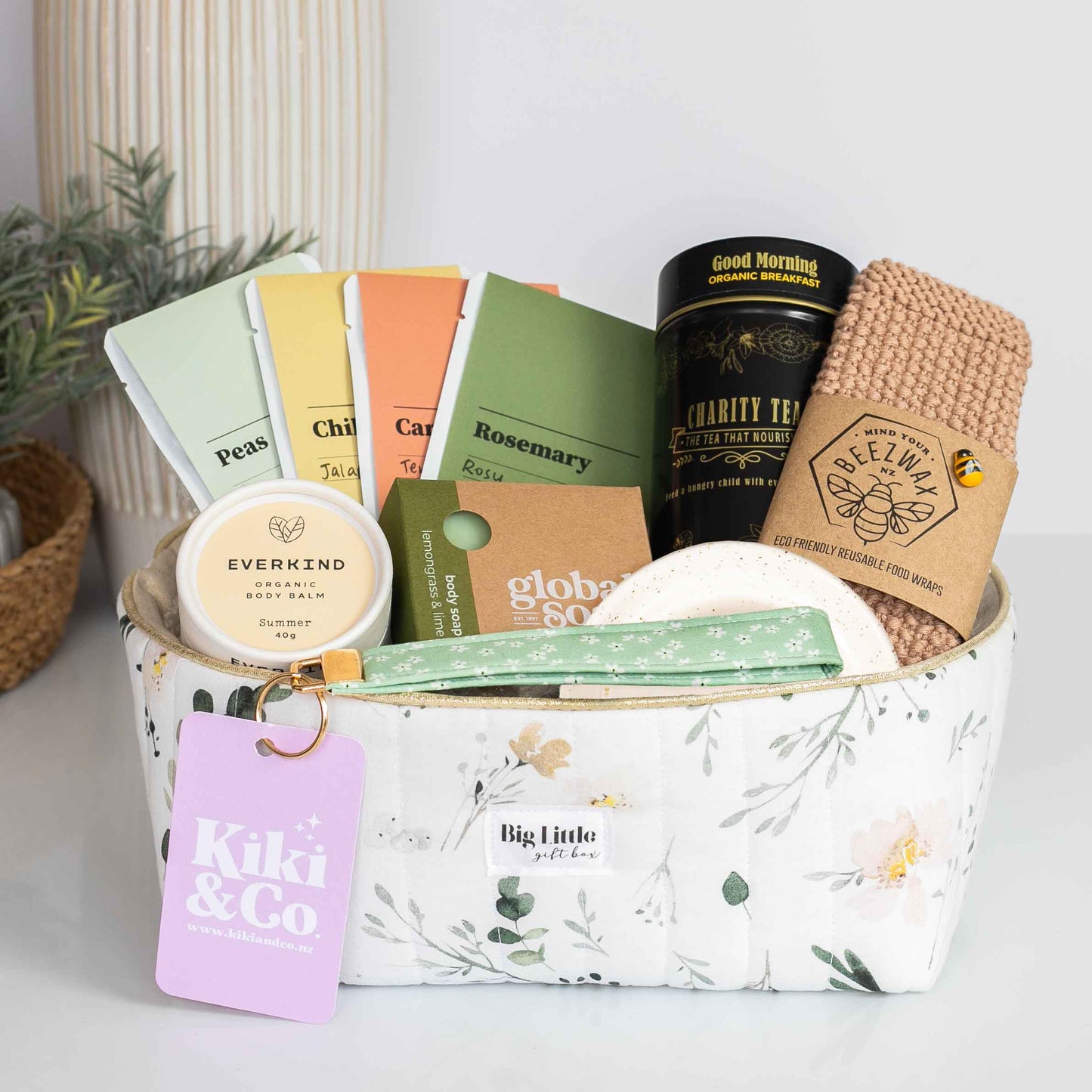 Next Chapter Luxury Gift Box NZ – inspire growth NZ-made seeds, soap, organic wash cloth, keychain & tea. Eco-friendly, sustainable.