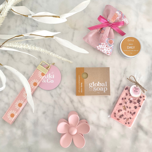 Pink Daisy Gift Box