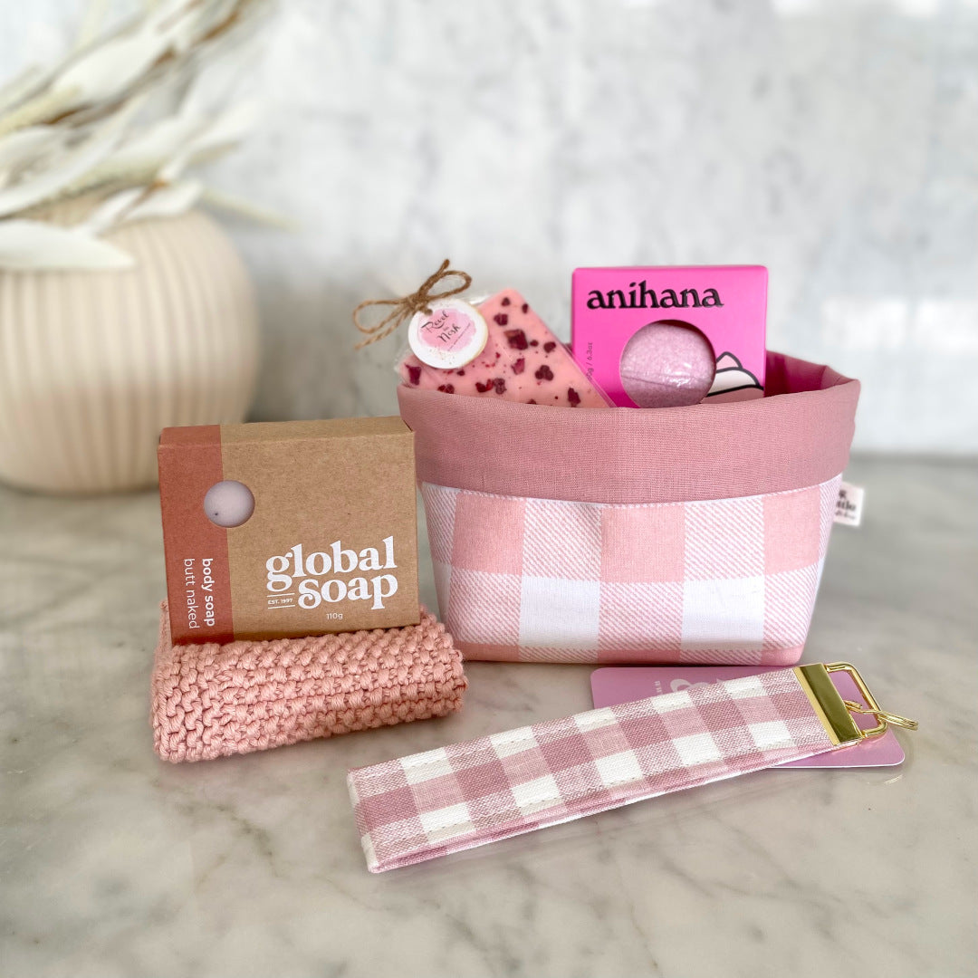 gift-box-nz-pink-gingham-raspberry-gift-box-nz-wide-delivery